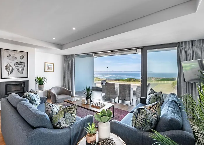 17 Marine - 3Bedroom Sea-Facing Apt101