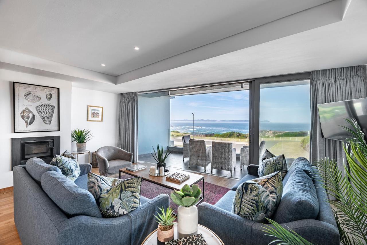 Apartment 17 Marine - 3bedroom Sea-facing Apt101 Hermanus